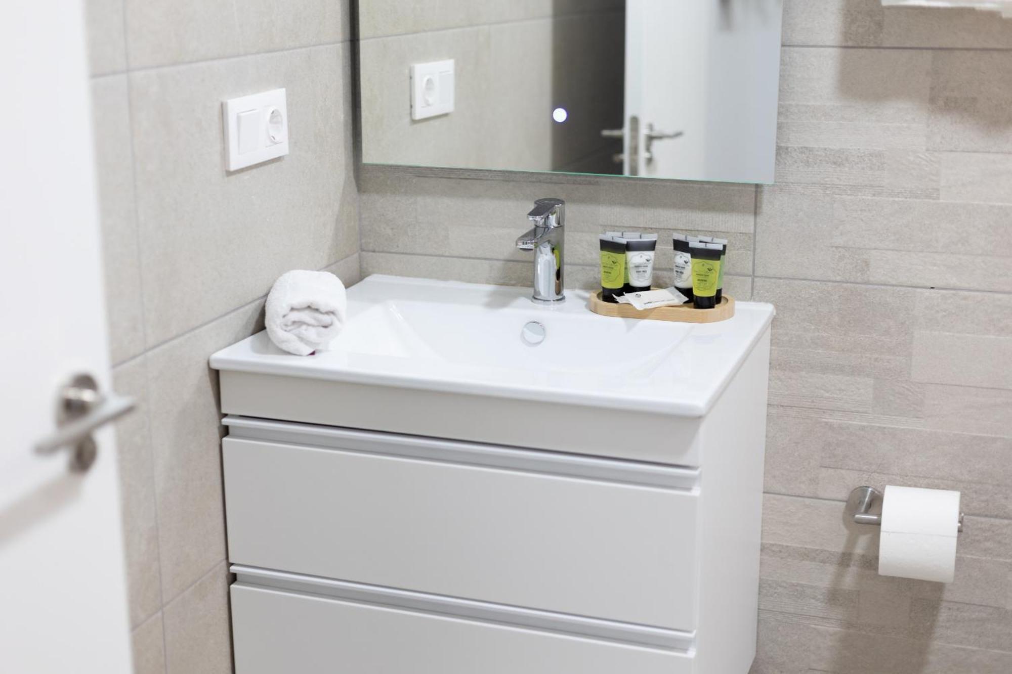 Aparthotel Dormforyou Arena Delux Valenza